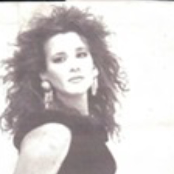 Meet your Posher, Lisa - Picture 1 of 1